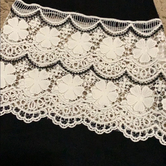 Super cute flare pants! - Picture 3 of 3